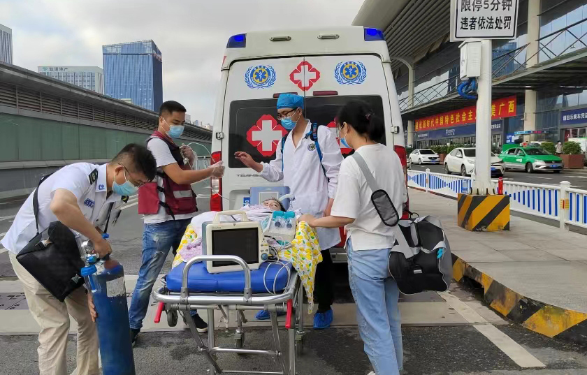 嘉黎县救护车出租公司